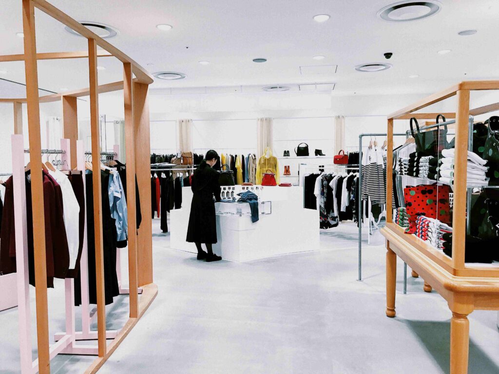 Top Industries Benefiting from Custom Web Application Development 13 E-Commerce and Retail