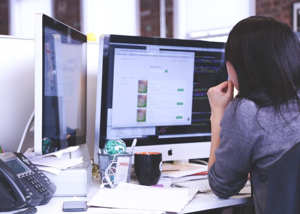 Affordable Website Maintenance: 13 Powerful Tips 💡 14 choose a budget-friendly maintenance plan